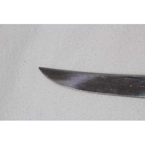 1068 - SILVER HANDLED BREAD KNIFE