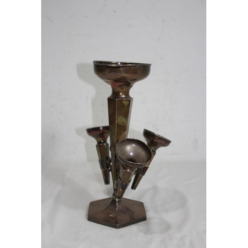 1070 - SILVER EPERGNE - WEIGHTED - BIRMINGHAM 1922 - G.H INSHAW
30CM