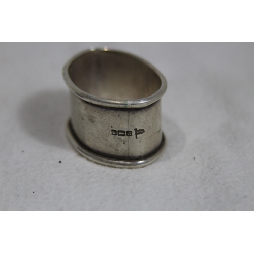 1077 - 3 X SILVER NAPKIN RINGS - 35.5G - BIRMINGHAM 1936 & 1934 - WILLIAM HAIR HASELER AND WILLIAM AITKEN