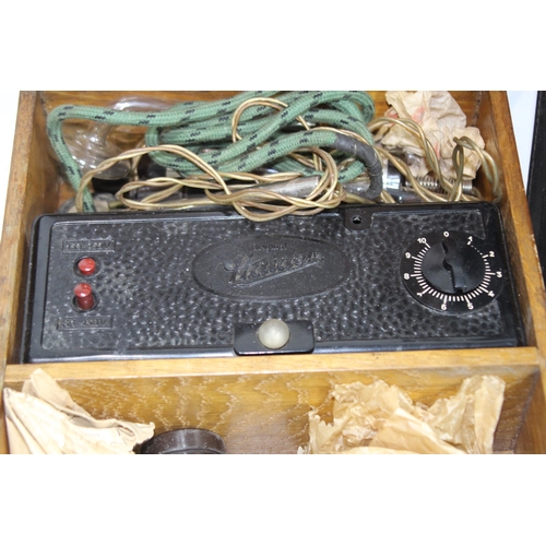 530 - VINTAGE SCIENTIFIC EQUIPMENT AND AVO METER