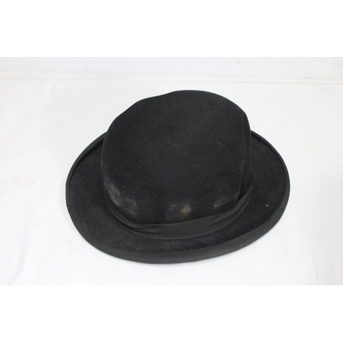 538 - QUANTITY OF VINTAGE TOP HATS ETC x5