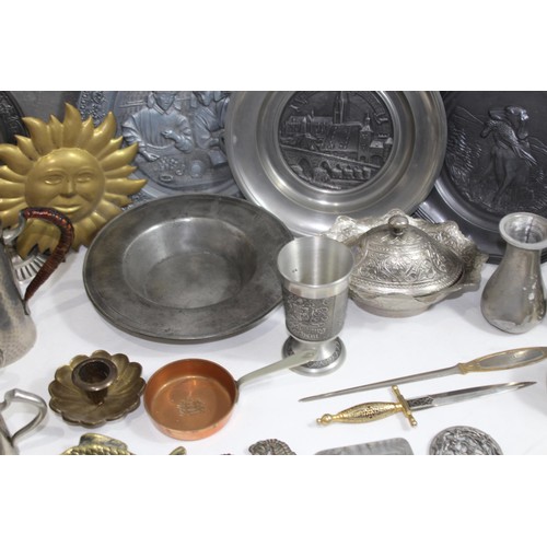 507 - LARGE QUANTITY OF SILVER PLATED ITEMS ETC
61CM