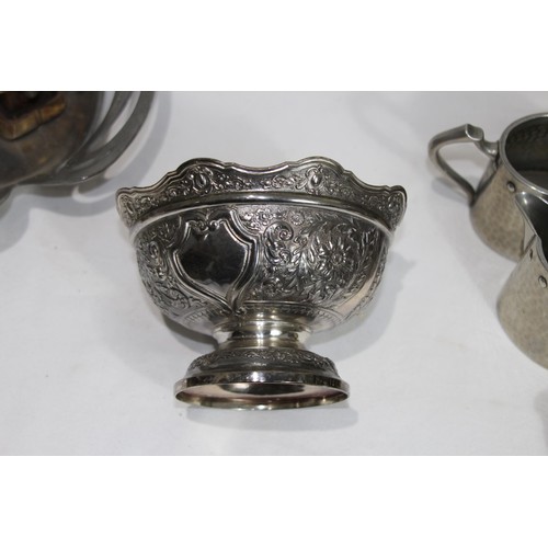 507 - LARGE QUANTITY OF SILVER PLATED ITEMS ETC
61CM