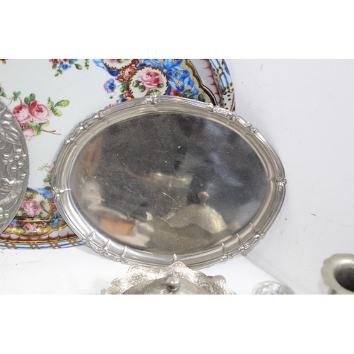 507 - LARGE QUANTITY OF SILVER PLATED ITEMS ETC
61CM