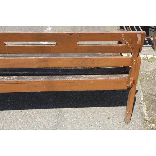 101 - WOODEN GARDEN BENCH 
155 X 58 X 77CM