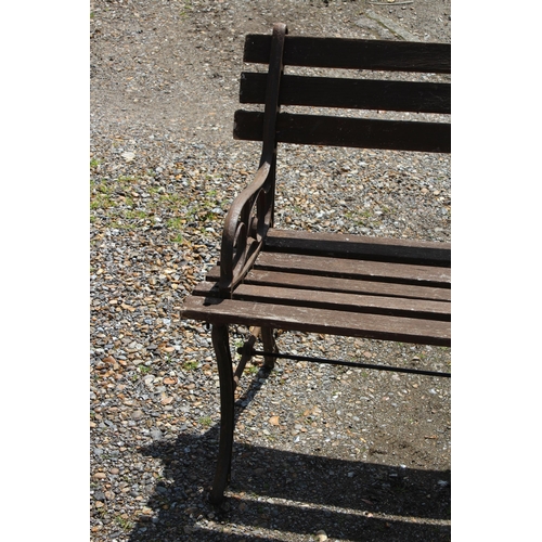 102 - WOODEN GARDEN BENCH WITH IRON ENDS 
122 X 44 X 70CM