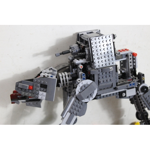 683 - QUANTITY OF LEGO AND LEGO AT-AT