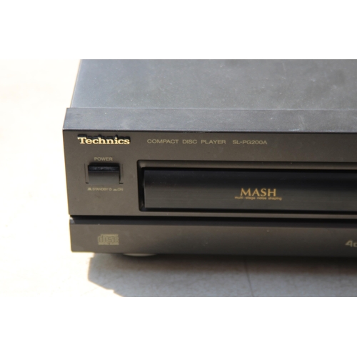 774 - TECHNICS CD PLAYER SL-PG200A