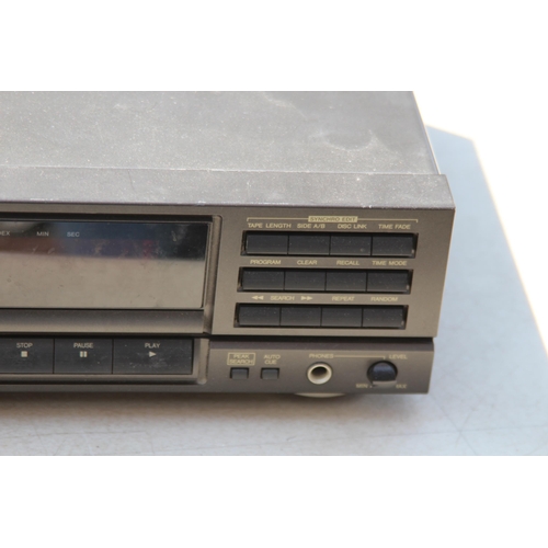 774 - TECHNICS CD PLAYER SL-PG200A