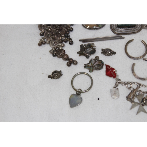 1029 - QUANTITY OF SILVER JEWELLERY ETC