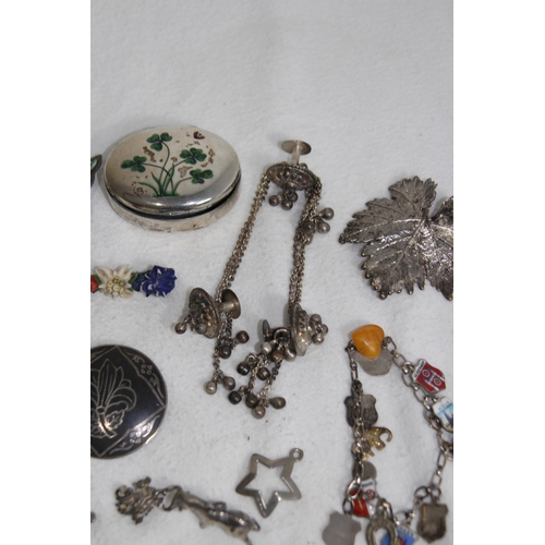 1029 - QUANTITY OF SILVER JEWELLERY ETC