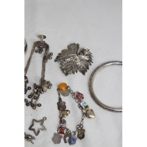 1029 - QUANTITY OF SILVER JEWELLERY ETC