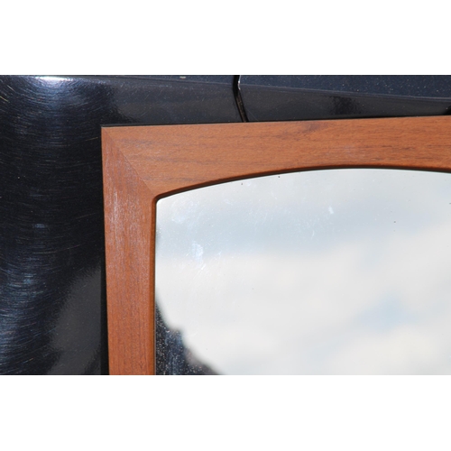 236 - RETRO MIRROR
96 X 35CM