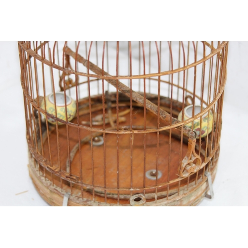 550 - SMALL ORIENTAL BIRD CAGE
40CM