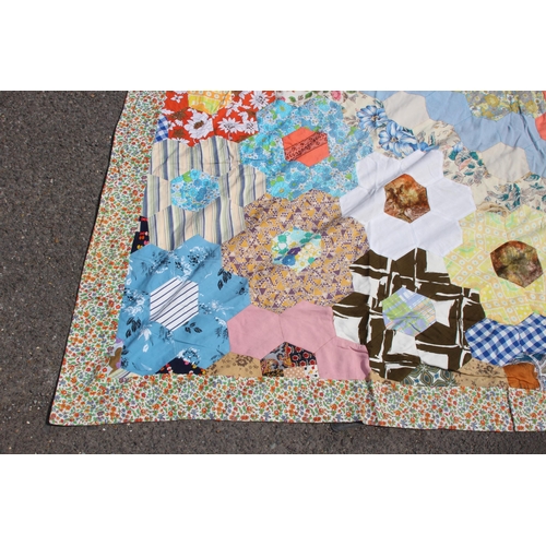 557 - PATCHWORK QUILT 
260 X 225CM