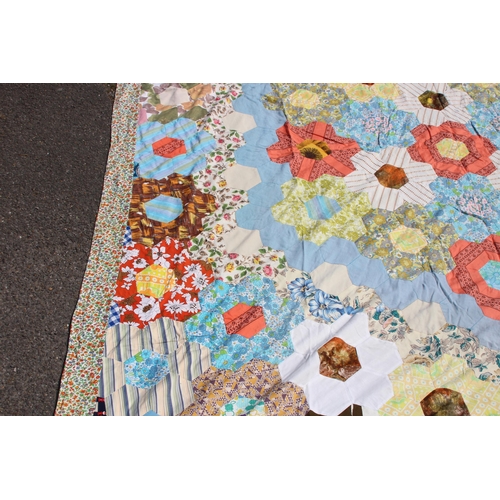 557 - PATCHWORK QUILT 
260 X 225CM