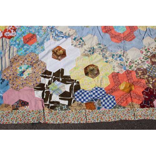 557 - PATCHWORK QUILT 
260 X 225CM