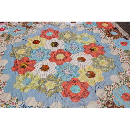 557 - PATCHWORK QUILT 
260 X 225CM