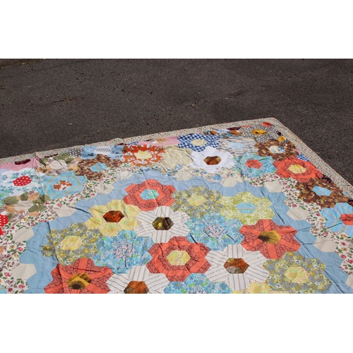 557 - PATCHWORK QUILT 
260 X 225CM