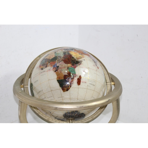 558 - TABLE GLOBE
35 X 35CM