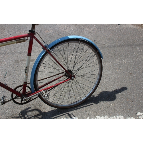 135 - VINTAGE FREDDIE GRUBB MEN'S RACING BIKE