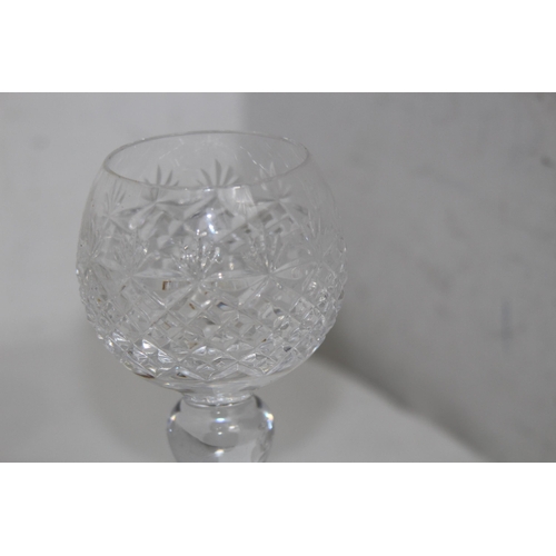 370 - 7 CRYSTAL WINE GLASSES AND 4 OTHERS