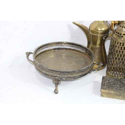 565 - LARGE QUANTITY OF METALWARE