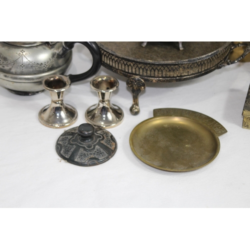 565 - LARGE QUANTITY OF METALWARE