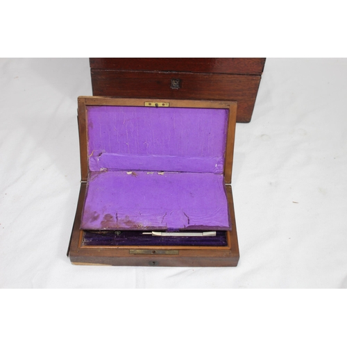 570 - ANTIQUE BOX AND VINTAGE DRAWING SET
30 X 23 X 17CM