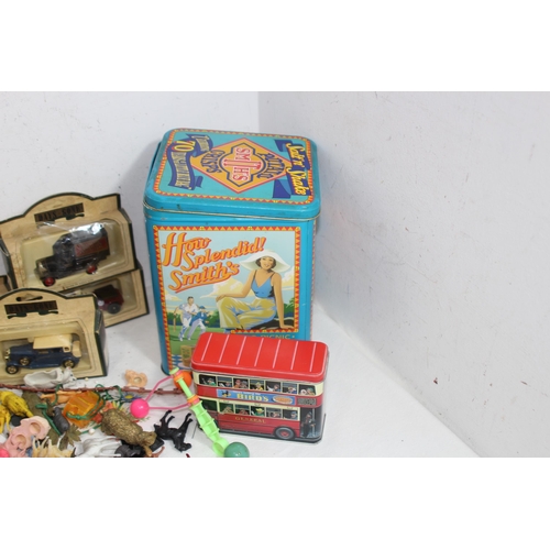 690 - QUANTITY OF CHILDRENS VINTAGE TOYS INCLUDING DOLLS HOUSE FURNITURE