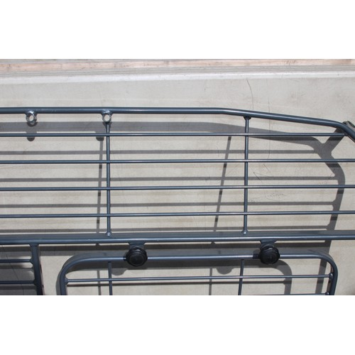 581 - GENUINE AUDI A6 AVANT TRANSVERSE DOG GUARD/PARTITION GRILLE - PRODUCT CODE 4G9 017 221