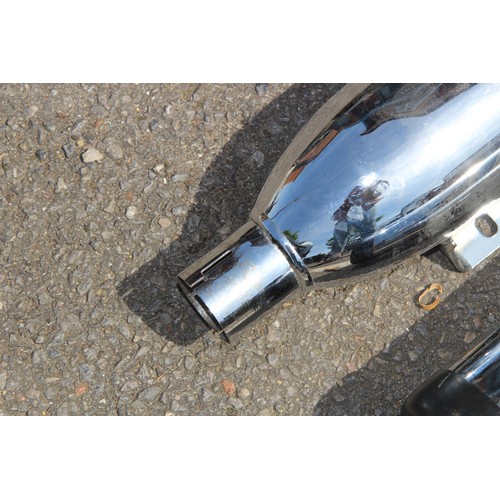 583 - PAIR OF POLARIS CHROME MUFFLERS SILENCERS FOR INDIAN MOTORCYCLE