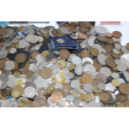 1004 - LARGE QUANTITY OF BRITISH AND WORLD COINS - 16kg