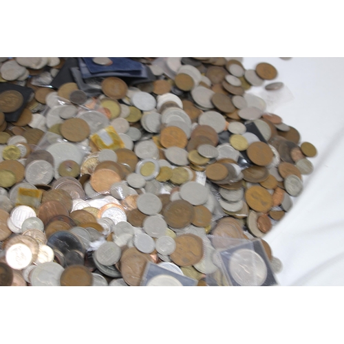 1004 - LARGE QUANTITY OF BRITISH AND WORLD COINS - 16kg