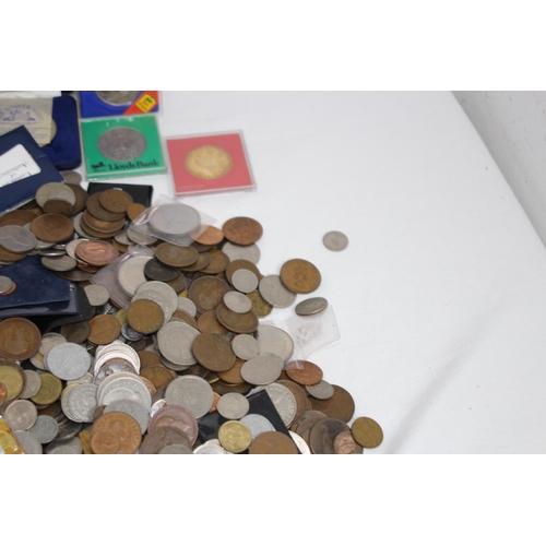 1004 - LARGE QUANTITY OF BRITISH AND WORLD COINS - 16kg