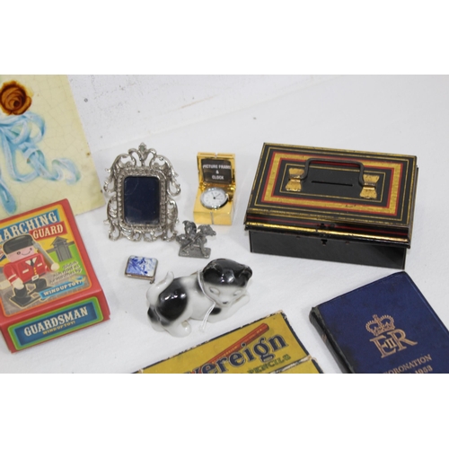 597 - BOX OF EPHEMERA TO INCLUDE A PAIR OF SILVER EARRINGS AND MATCHING PENDANT