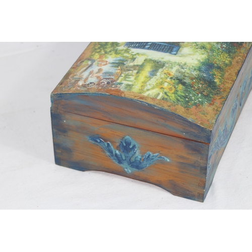 603 - PAINTED AND DECORATED KEEPSAKE WOODEN BOX
30 X 21 X 12CM