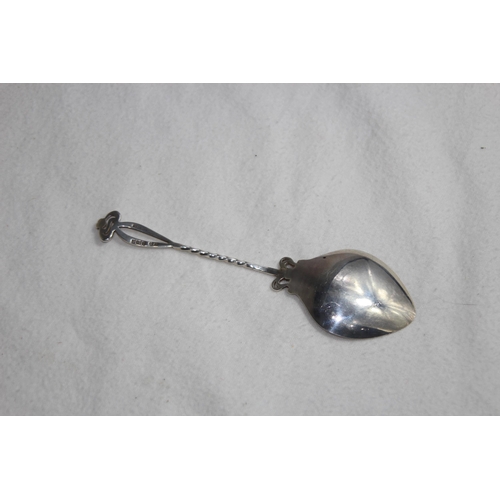 1091 - ART NOUVEAU SILVER UNUSUAL SPOON - BIRMINGHAM 1902 - 21G