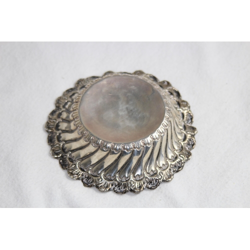 1103 - VICTORIAN LOBBED SILVER BOWL - CHESTER 1894 - 50G