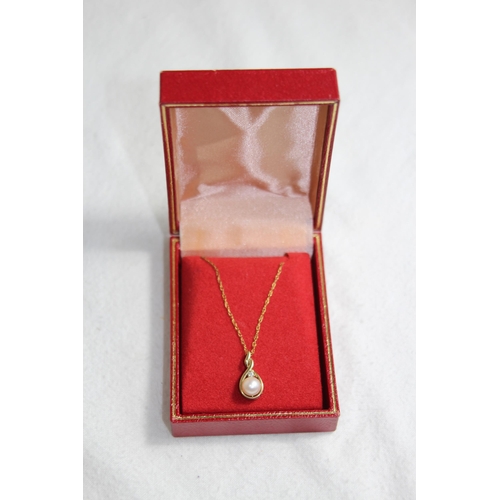 1208 - 9CT GOLD DIAMOND AND PEARL NECKLACE - 2.41G CASED