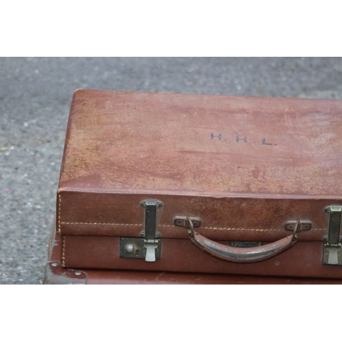 610 - 2 X VINTAGE LEATHER CASES 
57 X 31 X 18CM