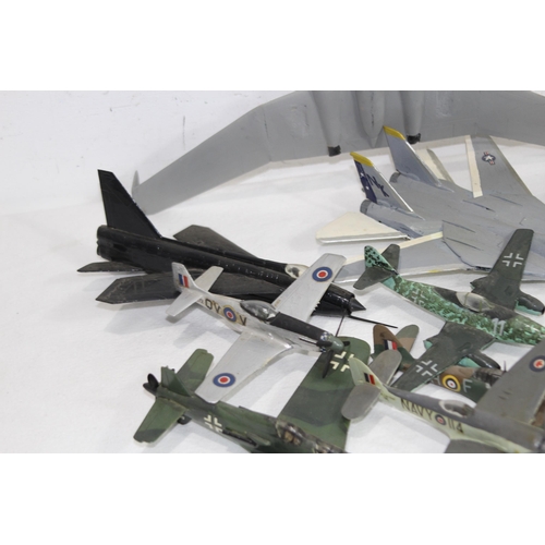 692 - QUANTITY OF AIRFIX MODEL PLANES
48 X 39CM