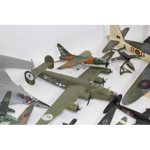 692 - QUANTITY OF AIRFIX MODEL PLANES
48 X 39CM