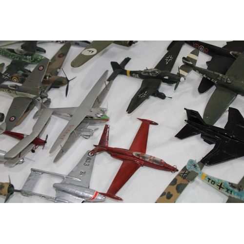 692 - QUANTITY OF AIRFIX MODEL PLANES
48 X 39CM