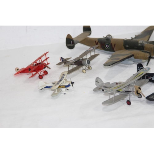 696 - QUANTITY OF AIRFIX MODEL PLANES
21 X 33CM