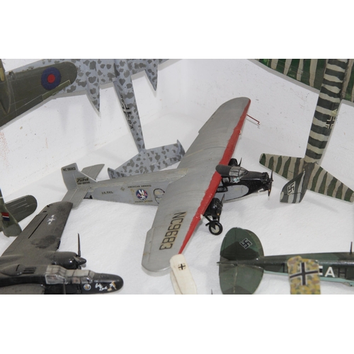 696 - QUANTITY OF AIRFIX MODEL PLANES
21 X 33CM