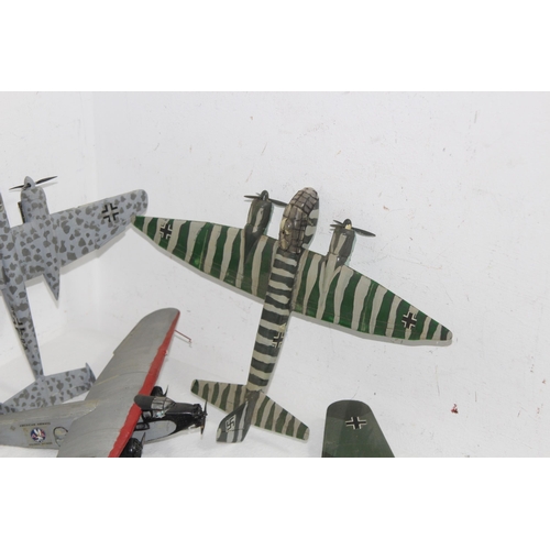 696 - QUANTITY OF AIRFIX MODEL PLANES
21 X 33CM