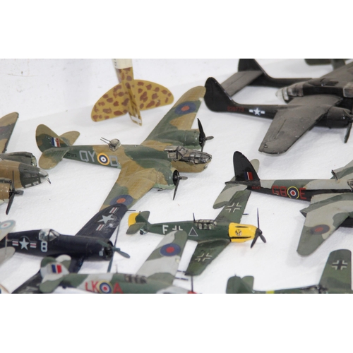 696 - QUANTITY OF AIRFIX MODEL PLANES
21 X 33CM