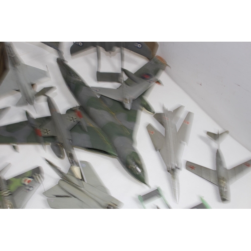 697 - QUANTITY OF AIRFIX MODEL PLANES
78 X 65CM