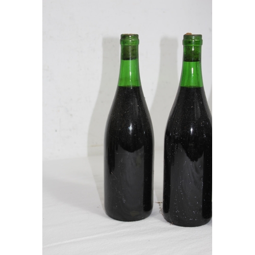 730 - 3 X BOTTLES OF VINTAGE LES COURTIERS ROUGE RED WINE - A/F